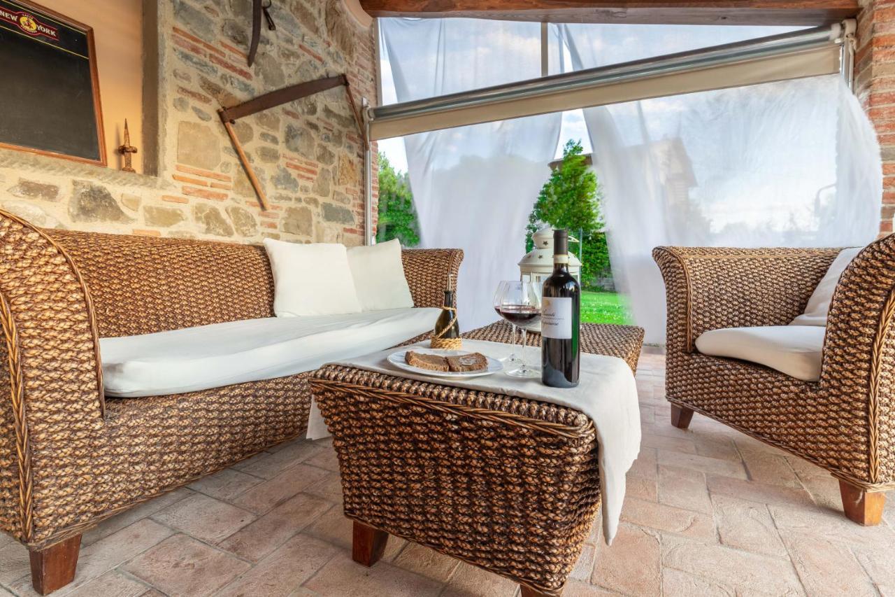 La Casa Medioevale Bed & Breakfast Lamporecchio Exterior photo