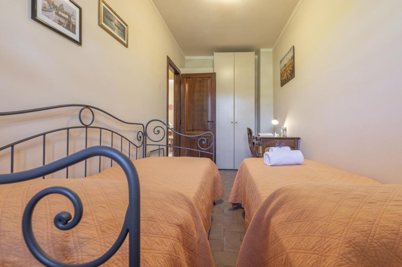 La Casa Medioevale Bed & Breakfast Lamporecchio Exterior photo