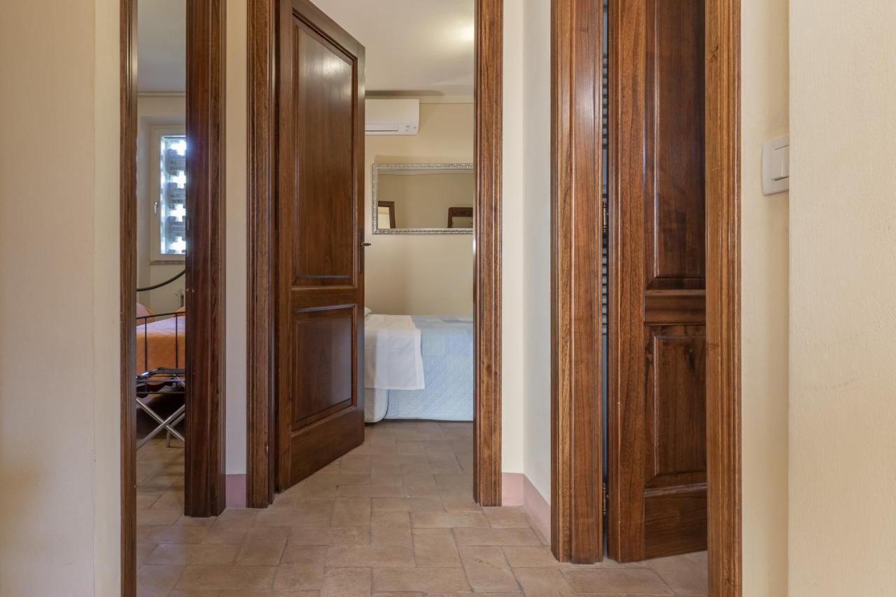 La Casa Medioevale Bed & Breakfast Lamporecchio Exterior photo
