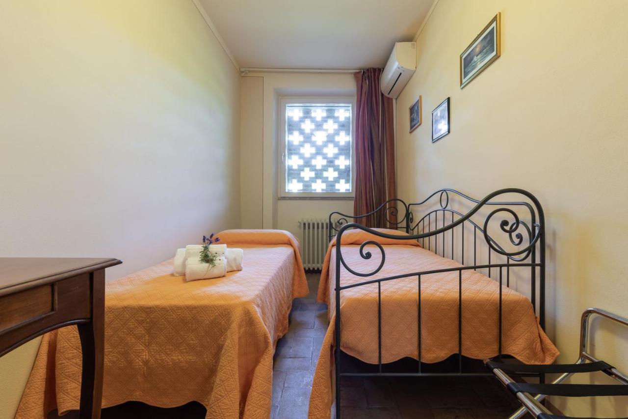 La Casa Medioevale Bed & Breakfast Lamporecchio Exterior photo