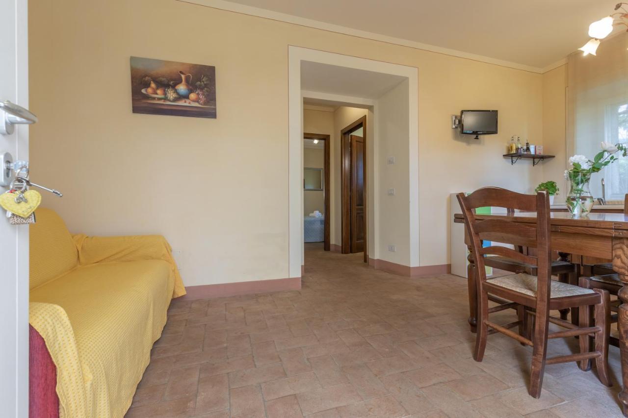 La Casa Medioevale Bed & Breakfast Lamporecchio Exterior photo